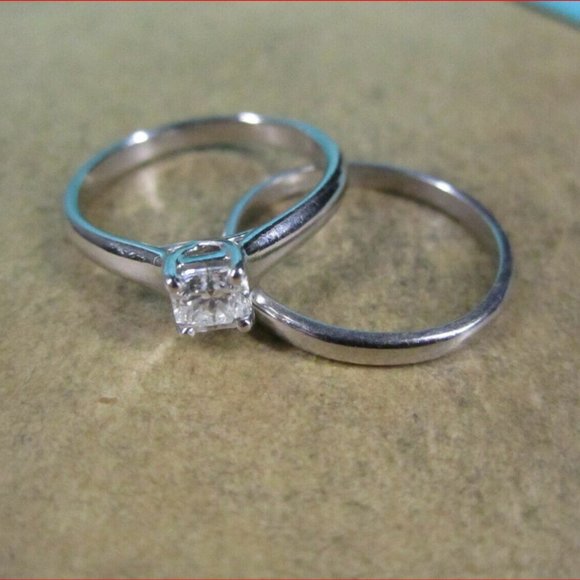 Tiffany & Co .40ct Lucida SET Engagement & Wedding Band Rings w/Original Box - Picture 3 of 5